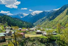 Un-electrified Kashmir villages get 91,000 solar lights